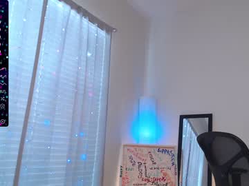 webcam girl petitebrat live cam image #6970273