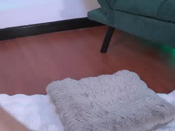 webcam girl nicdani_1 live cam image #11168412