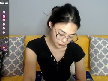 webcam girl little_v1rgin_angel live cam image #2880084