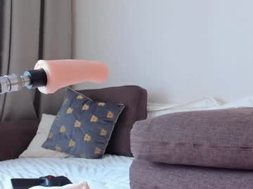 webcam girl alice_lady2020 live cam image #9745706