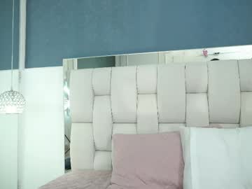webcam girl violetahayes live cam image #12695759