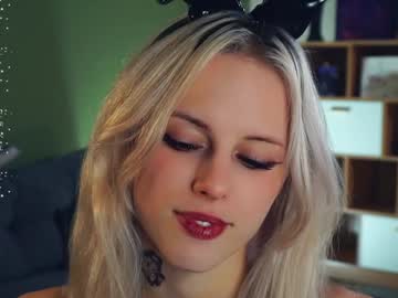 webcam girl audreycarvin live cam image #10447696