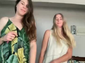 webcam girl honey_and_b live cam image #3953539