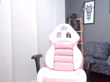 webcam girl mia_cooper1 live cam image #998894