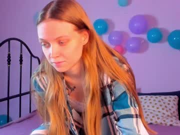 webcam girl lilly_brige live cam image #4296316