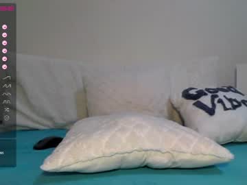 webcam girl heavenlyhoney live cam image #5684348