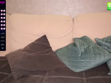 webcam girl fallen_angel_18 live cam image #2028315
