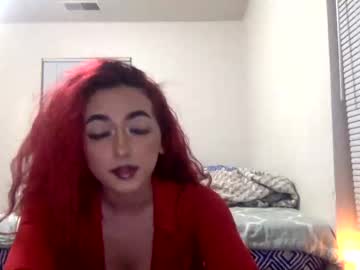 webcam girl ouulalaa1 live cam image #3796196