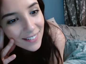 webcam girl lovelyluna_xoxo live cam image #1843621