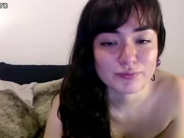 webcam girl dronae live cam image #6248370