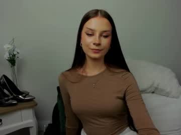 webcam girl emilycharming live cam image #5246440