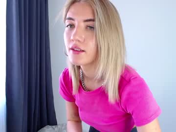 webcam girl ella__sweety live cam image #3672134