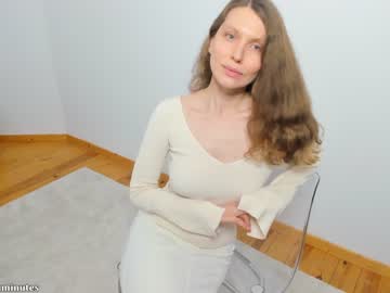 webcam girl giveyouelevenminutes live cam image #7246810