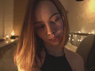 webcam girl bibi_it_is live cam image #2492199