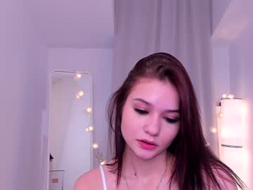 webcam girl amy_doux live cam image #4650682