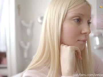 webcam girl pureangeldolores live cam image #8997464