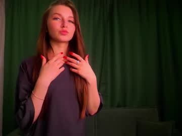 webcam girl elysian_whisper live cam image #12627186