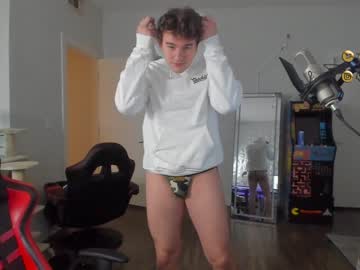 webcam man thejohnnystone live cam image #1938227