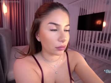 webcam girl innocentemmy live cam image #1990791
