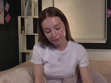 webcam girl shelleydeeks live cam image #12401665