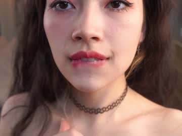 webcam girl florenceestey live cam image #11369457