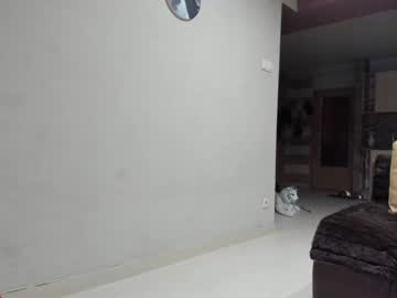 webcam girl sofiaandwonderland live cam image #433225