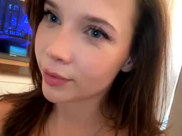 webcam girl bitter_moon live cam image #9405492