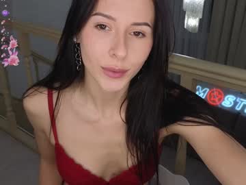 webcam girl yononeey live cam image #10988490