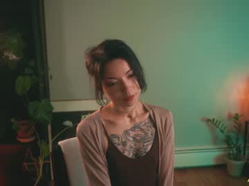 webcam girl ambientink live cam image #3604788