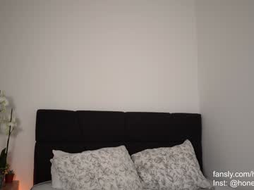 webcam girl honeyyykate live cam image #9838367