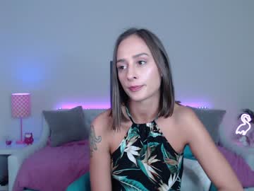 webcam girl holihurricane live cam image #1480186