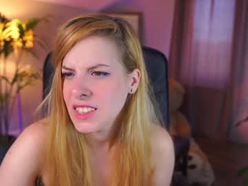 webcam girl juicyandthepussyblvd live cam image #3215462