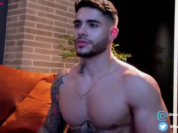webcam man dominic_sullivan1 live cam image #1423998