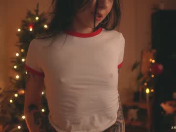 webcam girl ambientink live cam image #4466675