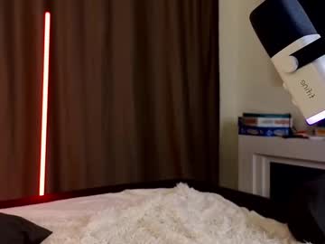 webcam girl temperaturka live cam image #12248545