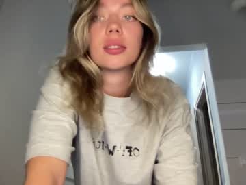 webcam girl angel_from_sky live cam image #6728179