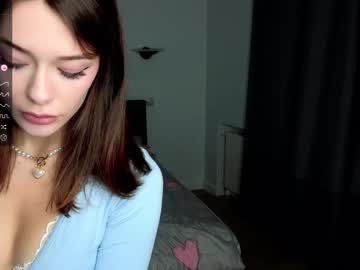 webcam girl predatory_eyes live cam image #8571074