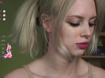 webcam girl audreycarvin live cam image #12322751