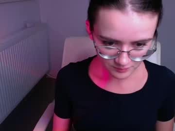 webcam girl ketrin_pirsss live cam image #10496216