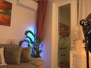 webcam girl sweety_rinushka_ live cam image #9019796