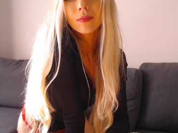 webcam girl pervyblonde live cam image #1856491