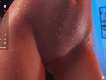 webcam girl lucie_beltran live cam image #10958540