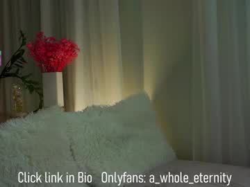 webcam girl a_whole_eternity live cam image #12799525