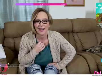webcam girl champagnefun live cam image #8681987