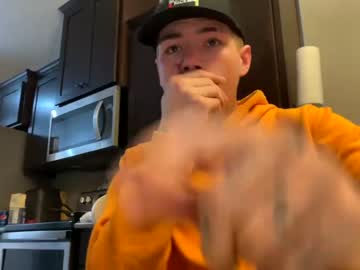 webcam man holdthesausagehostage live cam image #5678309