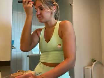 webcam couple graciemae_baexx live cam image #12876517