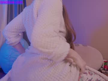 webcam girl chroniclove live cam image #4598785