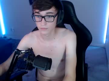 webcam man 18yrboyhot live cam image #1700617