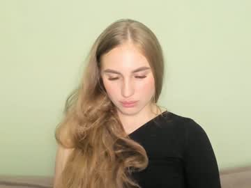 webcam girl insemness live cam image #10203593