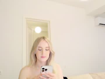 webcam girl lailatoks live cam image #9020956